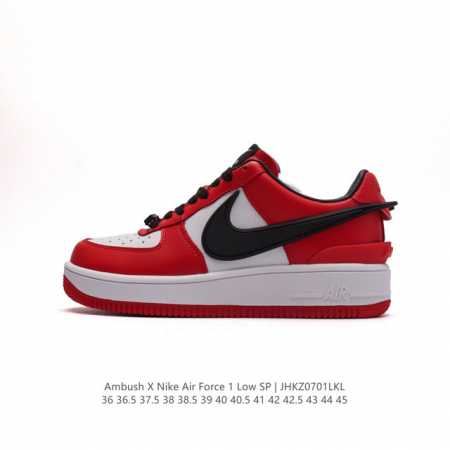 特价 耐克 空军一号 AF1 低帮休闲板鞋 Ambush x Nk Air Force 1'07 Low SP 空军一号联名标志性的Swoosh延伸至鞋跟之外， - 点击图像关闭