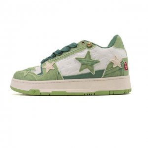 Kaalixto 经典厚底增高板鞋人气单品运动鞋，这么多明星穿过的国潮 Kaalixto 家的星星鞋太受欢迎了吧！王鹤棣任嘉伦好多明星都穿过，谁能拒绝和王鹤棣同