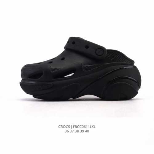 卡骆驰Crocs贝壳泡芙洞洞鞋厚底增高休闲鞋 沙滩凉拖鞋 家居休闲一式两用拖鞋 白敬亭同款，坡跟设计很稳健，热门爆款鞋，女码。贝壳泡芙的脚感真的太舒服了！鞋底厚