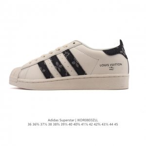 阿迪达斯 Adidas Superstar 2025年新款鞋子 蛇年新款经典贝壳头系列新款休闲板鞋潮流男女士运动鞋。鞋面柔软皮革拼接材质 标志性的贝壳鞋头，简约
