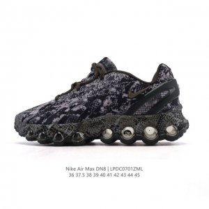 公司级 耐克 Nike Air Max Dn8 全掌气垫科技运动跑步鞋Fq7860-005。鞋款采用醒目渐变织物和动态波浪状结构鞋面，搭配黑色中底和外底，以及迷