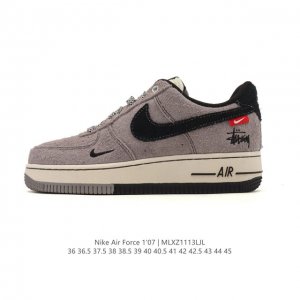 耐克 Nike Air Force 1 '07 Low 空军一号含气垫 低帮 小白鞋 百搭厚底增高休闲运动板鞋。柔软、弹性十足的缓震性能和出色的中底设计，横跨复