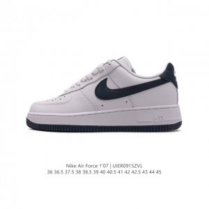 耐克 Nike Air Force 1 '07 Low 空军一号含气垫 低帮百搭厚底增高休闲运动板鞋 小白鞋 。柔软、弹性十足的缓震性能和出色的中底设计，横跨复