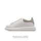 alexandermcqueen 亚历山大 麦昆mcq 运动小白鞋厚底增高闪尾光滑牛皮平底鞋休闲鞋 时尚男女板鞋潮运动鞋 ，火爆到大街小巷无人不知，无人不晓的境