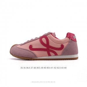 公司级 Loewe 罗意威 Ballet Runner 皮革织物拼接 简约圆头 系带 低帮 运动休闲鞋这双鞋是Loewe新发布的Ballet Runner ，被