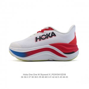 公司级 Hoka One One推出全新路跑训练鞋款Skyward X厚底增高运动老爹鞋，助力跑者轻松开跑。Hoka推出了一款定位于顶级缓震的现象级跑鞋 Sky