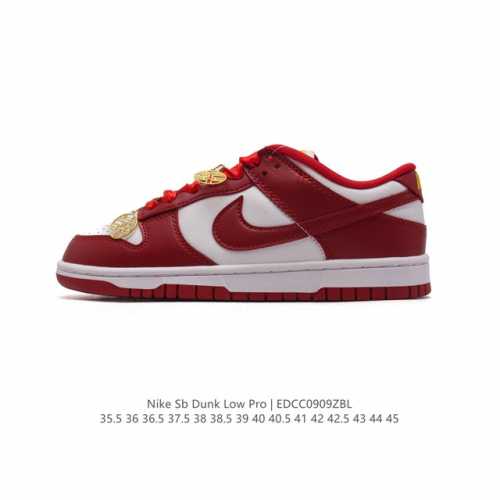 公司级婚鞋 囍盒 中国结 新年红鞋子“年底将至喜事连连”耐克 Nike Dunk Low 运动鞋复古滑板鞋。尽情迈步，彰显个性风采。采用天然皮革，经久耐穿，塑就