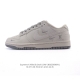 公司级 耐克 Nike Sb Dunk Low Pro 男女同款运动鞋复古板鞋。采用柔软皮革鞋面，经久耐穿，塑就如元年款 Dunk 般的复古质感。鞋头透气孔，搭
