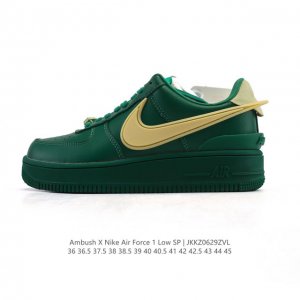 耐克 空军一号 Af1 低帮休闲板鞋 Ambush X Nk Air Force 7 Low Sp 空军一号联名标志性的Swoosh延伸至鞋跟之外，鞋舌和鞋垫上