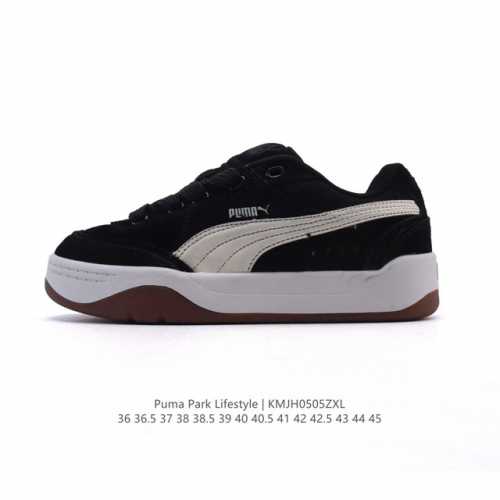 公司级 Puma 彪马 男女运动板鞋，原楦原纸版开发版型，采用环保纤维革组合翻毛皮饰片鞋面材质，外置耐磨橡胶大底蕾哈娜同系面包鞋太好看了！彪马Puma Park