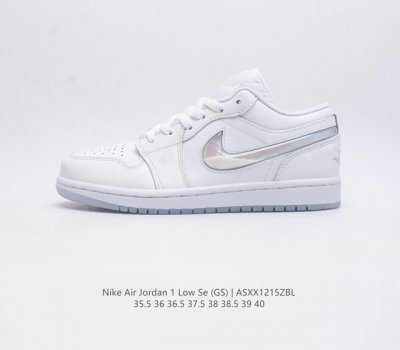 耐克 乔丹air Jordan 1 Low Aj1 乔1 乔丹1代 低帮板鞋复古文化休闲运动篮球鞋 从1985 年面世的元年款汲取设计灵感 采用简洁大方的经典外