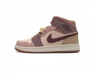 耐克 Nike Air Jordan 1 Mid 男女子篮球鞋时尚轻盈板鞋aj1乔1运动鞋 乔丹一代 高帮复古休闲篮球鞋 Air Jordan 1 Mid 搭载