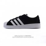 阿迪达斯Adidas 中性 Originals Superstar Supermodified Shoes 经典贝壳头运动鞋板鞋小白鞋。这款经典运动鞋，以Adi