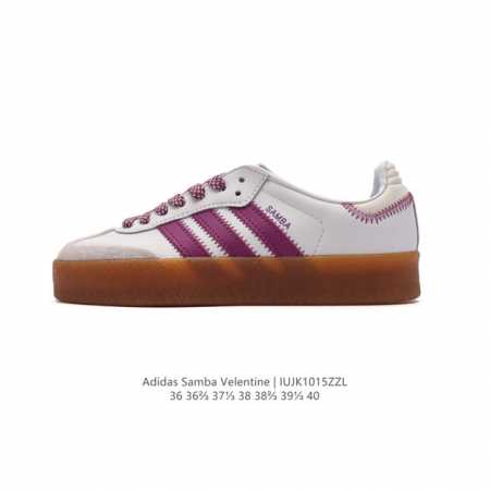 Adidas 阿迪达斯 女运动鞋 三叶草samba Velentine 休闲鞋 德训鞋 复古板鞋经典运动鞋。一款阿迪达斯的samba面包鞋，该鞋具有厚实的用料和 - 点击图像关闭