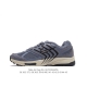耐克 Nikeairpegasus2K5复古通勤防滑耐磨 低帮 跑步鞋时尚厚底老爹鞋。Peg 专为跑者打造的熟悉弹力脚感再度回归，助你攻克各种目标; 再不然，也