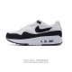 真标 耐克 Nike Air Max 1 男女子运动鞋 从法国建筑中汲取设计灵感，兼具运动风范和时尚格调，是此系列起初搭载 Air 的鞋款。疾速外观、经典缓震配