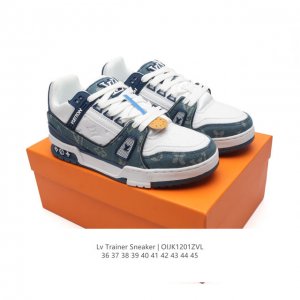 公司级 路易威登 Louis Vuitton Lv路易威登板鞋 时尚运动鞋 潮厚底增高鞋 。舒适防滑底和百搭性霸屏整个时尚娱乐圈，细节调整完美主义！采用柔软皮革