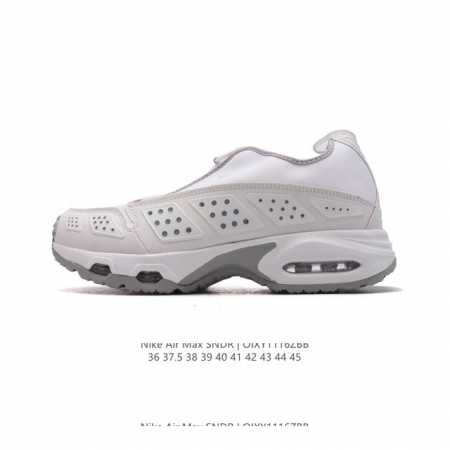 公司级 耐克 Max Snrd 气垫缓震运动跑步鞋 創新 Air Max Sndr 自 1999 年便走在時代尖端，如今強勢回歸，氣勢更勝以往。從鞋跟處的穩固貼 - 点击图像关闭