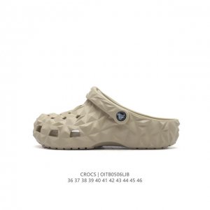 Crocs 沙滩洞洞鞋 男女休闲厚底增高凉拖鞋 卡骆驰杨幂同款 厚底增高凸显大长腿沙滩鞋 选择尺码时 建议选大一码 脚感更舒适 这款没有鞋盒 类型：男女鞋 尺码