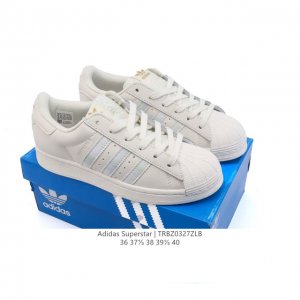 140 阿迪达斯 Adidas Superstar 三叶草2025年新款鞋子 蛇年新款经典贝壳头系列 新款休闲板鞋潮流女士运动鞋 。鞋面柔软皮革材质 标志性的贝