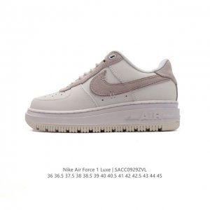 耐克 Nike Air Force 1 Low Luxe 空军一号低帮厚底休闲运动板鞋 鞋款以1982年原版经典的 Air Force 1 Luxe 为蓝本，继