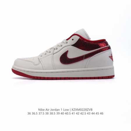 耐克 乔丹Air Jordan 1 Low Aj1 乔1 乔丹1代Aj1 低帮复古文化休闲运动篮球鞋。从1985 年面世的元年款汲取设计灵感，采用简洁大方的经典 - 点击图像关闭