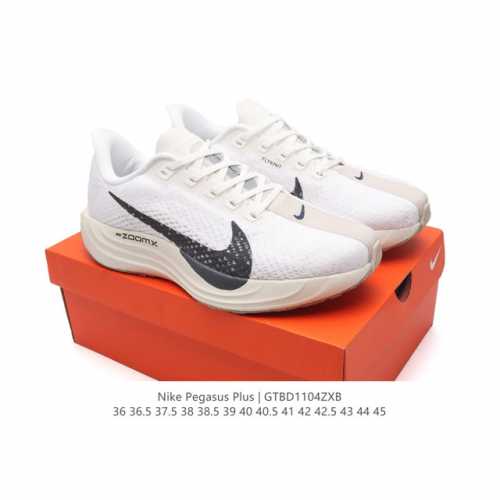 耐克 Nike REACTX PEGASUS Plus Next Nature 超级飞马跑步鞋 厚底增高运动老爹鞋。登月兼顾迅疾外观和稳固脚感，后跟覆面和中足动