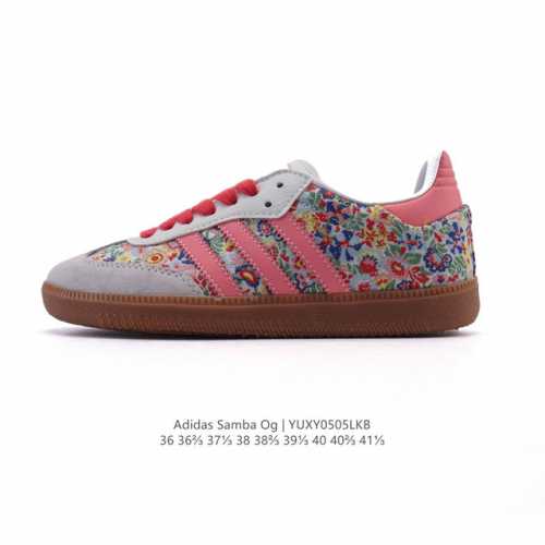 阿迪达斯 德训鞋 Adidas Originals Samba Og Shoes 经典运动鞋小白鞋 T头鞋 女板鞋 鞋面刺绣花朵 彰显休闲摩登风情的时尚经典鞋。