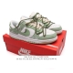 耐克 Nike Dunk Low 运动鞋复古解构绑带板鞋 双鞋带 作为 80 年代经典篮球鞋款，起初专为硬木球场打造，后来成为席卷街头的时尚标杆，现以经典细节和