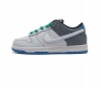 童鞋 耐克nike Dunk Low 板鞋 Sb系列经典百搭休闲运动板鞋加厚鞋舌的填充 使舒适性大大提升 同时也更方便穿脱中底部分则加入了脚感柔软舒适zooma