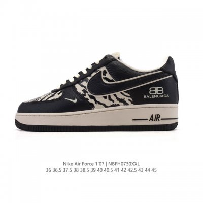 公司级 耐克 Nike Air Force 1 '07 Low 空军一号含气垫 小白鞋 低帮百搭厚底增高休闲运动板鞋。柔软、弹性十足的缓震性能和出色的中底设计，