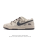 真标 耐克 解构绑带 双鞋带 男女鞋 Nike Dunk Low 运动鞋解构绑带复古板鞋，尽情迈步，彰显个性风采。采用柔软皮革鞋面，经久耐穿，塑就如元年款 Du