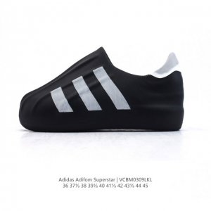 120 阿迪达斯 Adidas Originals Adifom Superstar 木屐鞋 沙滩鞋 鸭鸭鞋 潮男女休闲运动板鞋。鞋子由 50% 的天然和可再生
