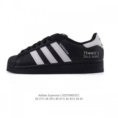 阿迪达斯 Adidas Superstar 2025年新款鞋子 经典贝壳头系列 新款休闲板鞋潮流男女士运动鞋 。鞋面皮革拼接材质 标志性的贝壳鞋头，简约的线条。