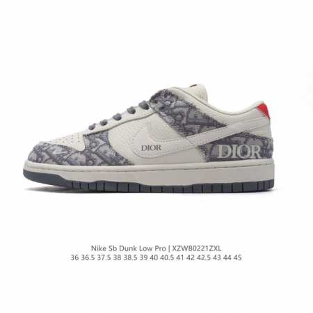 真标 耐克 Nike Dunk Low Retro 运动鞋复古板鞋迪奥联名，作为 80 年代经典篮球鞋款，起初专为硬木球场打造，后来成为席卷街头的时尚标杆，现以 - 点击图像关闭