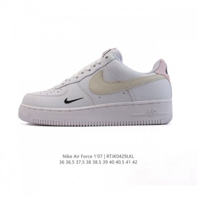 耐克 Nike Air Force 1 '07 Low 空军一号含气垫 小白鞋 低帮百搭厚底增高休闲运动板鞋。柔软、弹性十足的缓震性能和出色的中底设计，横跨复古