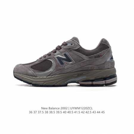 新百伦 New Balance 2002R 跑鞋 男女运动鞋厚底老爹鞋。沿袭了面世之初的经典科技，以 Encap 中底配以升级版 N-Ergy 缓震物料。鞋面则 - 点击图像关闭