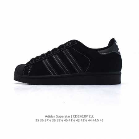阿迪达斯 Adidas Superstar 三叶草经典贝壳头系列 新款休闲板鞋潮流男女士运动鞋 。鞋面柔软皮革材质 标志性的贝壳鞋头，锯齿三条纹，简约的线条。就 - 点击图像关闭