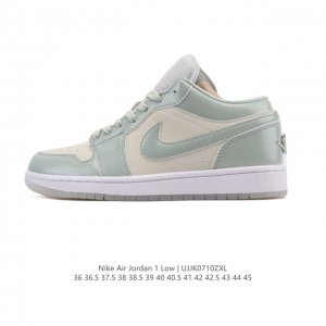 真标 耐克 乔丹Air Jordan 1 Low Aj1 乔1 乔丹1代Aj1 低帮复古文化休闲运动篮球鞋。从1985 年面世的元年款汲取设计灵感，采用简洁大方