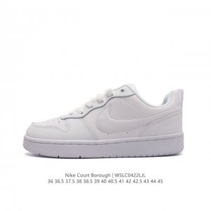 耐克 Nike 男女子运动鞋 Court Borough Low 小空军低帮板鞋。1.其皮革材质的鞋面结合网眼鞋舌，在出众外观与质感的同时提供稳固支撑，并且提升