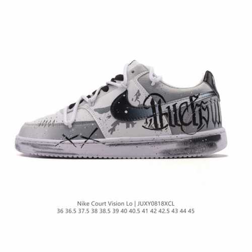 公司级 耐克Nike Court Vision Low 校园风低帮复古篮球板鞋男女运动鞋 解构绑带 双鞋带。延续80年代复古篮球鞋，添加学院风细节。皮革组合鞋面