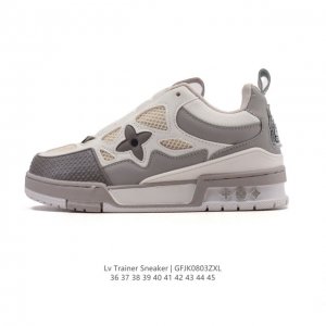 Lv Skate Sneaker 路易威登 2025年新款运动板鞋 蛇年限定 春夏秀场初次亮相，此次以粒面牛皮革焕新呈现。加垫鞋领和鞋舌援引滑板鞋设计，科技鞋带