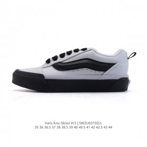 130 万斯 Vans Knu-Skool Vr3 Lx 面包鞋皮革鞋面。坎普尔·茱利安系列低帮复古硫化休闲运动板鞋“肥胖版大Logo”要说整个2023年最为热