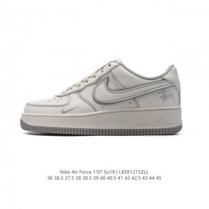 耐克 Nike Air Force 1 ‘07 Su19 空军一号 Af1 Af1 百搭休闲运动板鞋。柔软、弹性十足的缓震性能和出色的中底设计，横跨复古与现代的