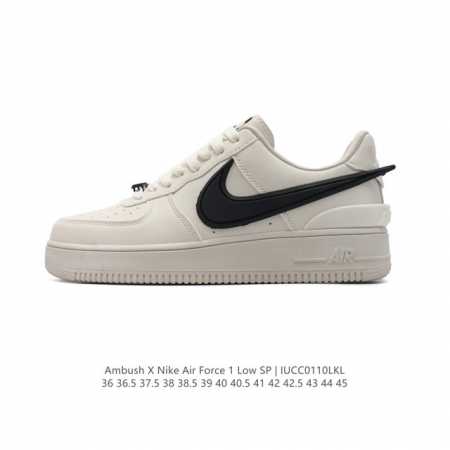 耐克 空军一号 Af1 低帮休闲板鞋 Ambush X Nk Air Force 1'07 Low Sp 空军一号联名 标志性的swoosh延伸至鞋跟之外，鞋舌 - 点击图像关闭