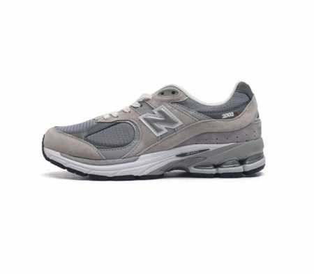 新百伦 New Balance 2002R 跑鞋 男女运动鞋厚底老爹鞋 沿袭了面世之初的经典科技 以 Encap 中底配以升级版 N-Ergy 缓震物料 鞋面则 - 点击图像关闭