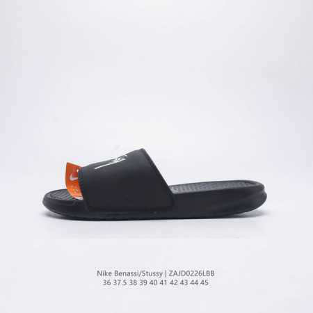 斯图西联名款stussy X Nike Benassi 拖鞋 一字拖男女凉拖鞋沙滩鞋 一直广受青睐的nike Sportswear 主打单品搭载了独具特色的鞋款 - 点击图像关闭