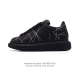 公司级 Alexandermcqueen 亚历山大 麦昆Mcq 运动小白鞋 变色龙 厚底增高闪尾光滑牛皮平底鞋休闲鞋 时尚男女板鞋潮运动鞋 ，火爆到大街小巷无人