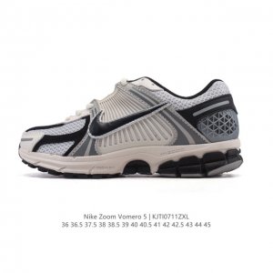 Nike 耐克夏季 Zoom Vomero 5 运动鞋休闲训练跑步鞋。Nike Zoom Vomero 5 男女子运动鞋妥帖包覆足部，提供透气支撑效果。耐穿材料