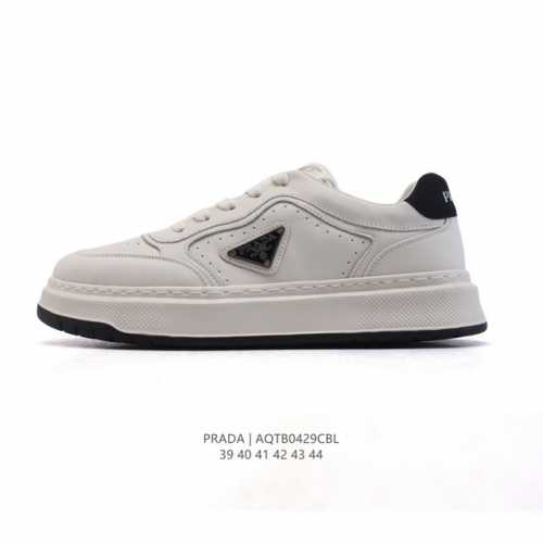 公司级 Prada系列／Prada 普拉达男士款小白鞋 厚底增高运动跑步鞋 时尚板鞋 Prada.普拉达高端品牌休闲慢跑鞋 完美做工.演绎完美选择的你。 码数: